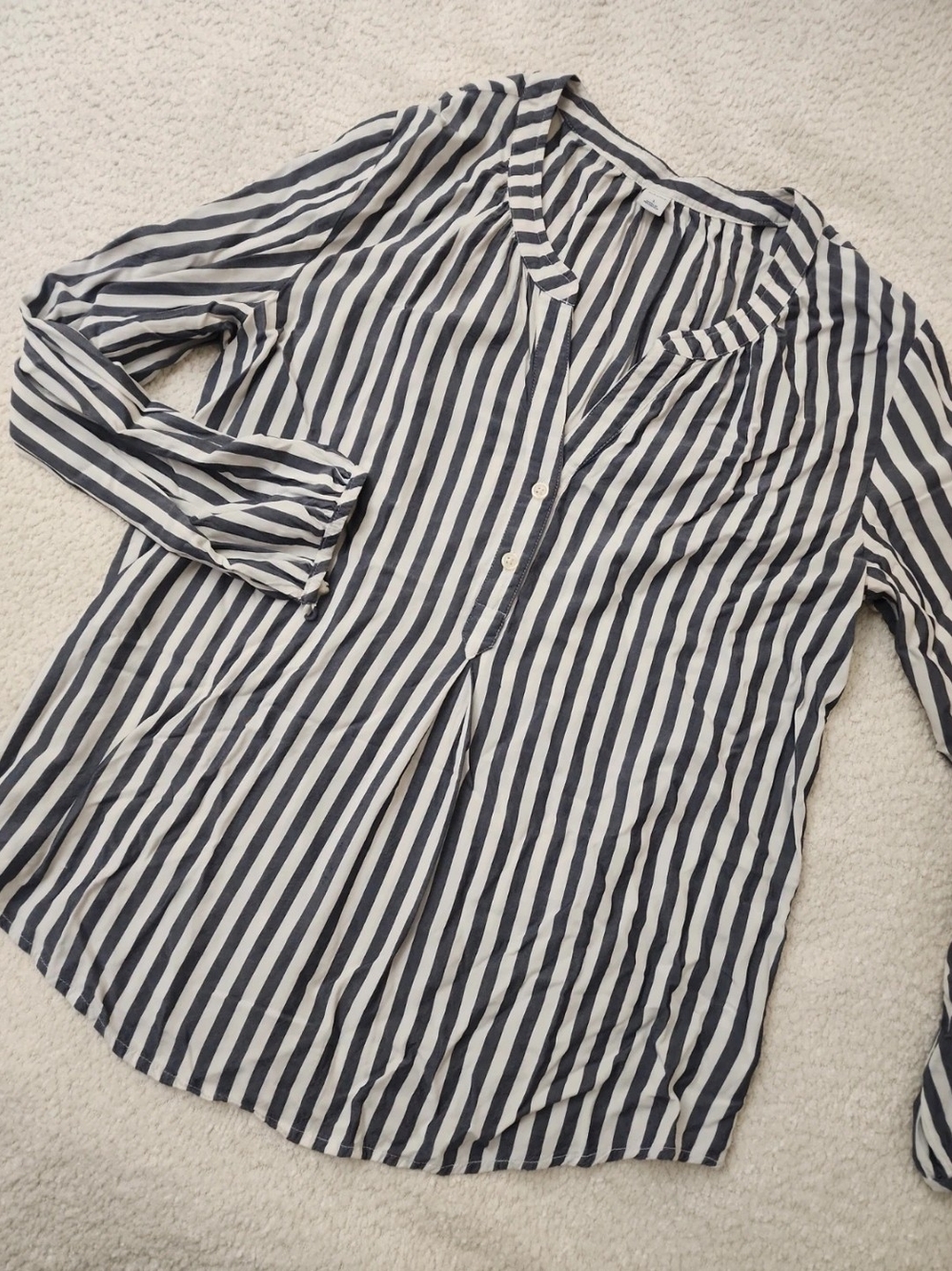 Old Navy Black & White Striped Button-Front Blouse